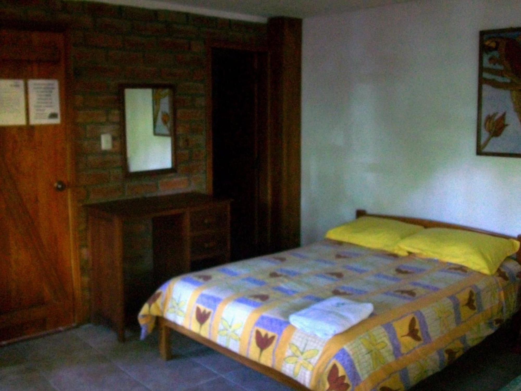 Hostal Las Palmas Puyo Zewnętrze zdjęcie