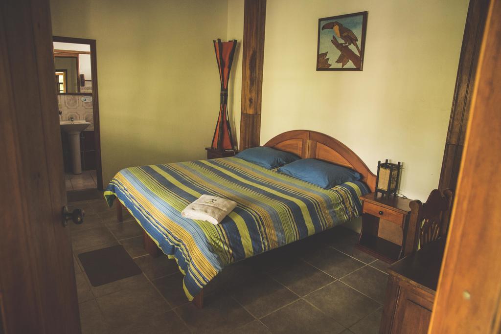 Hostal Las Palmas Puyo Zewnętrze zdjęcie